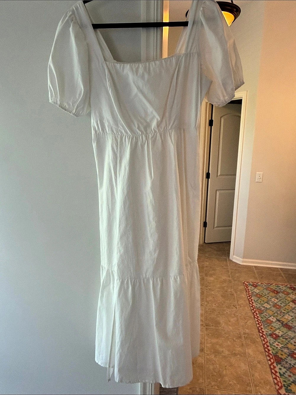 ASTR the Label Puff Sleeve Midi Dress in White Size Small Like New